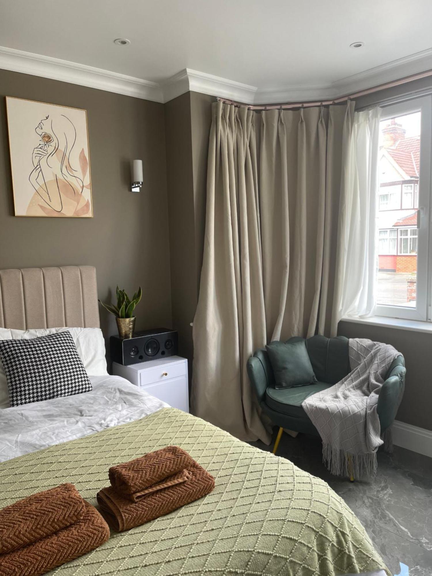 Modern Huge Double Room With Private Bathroom In Colindale Edgware Luaran gambar